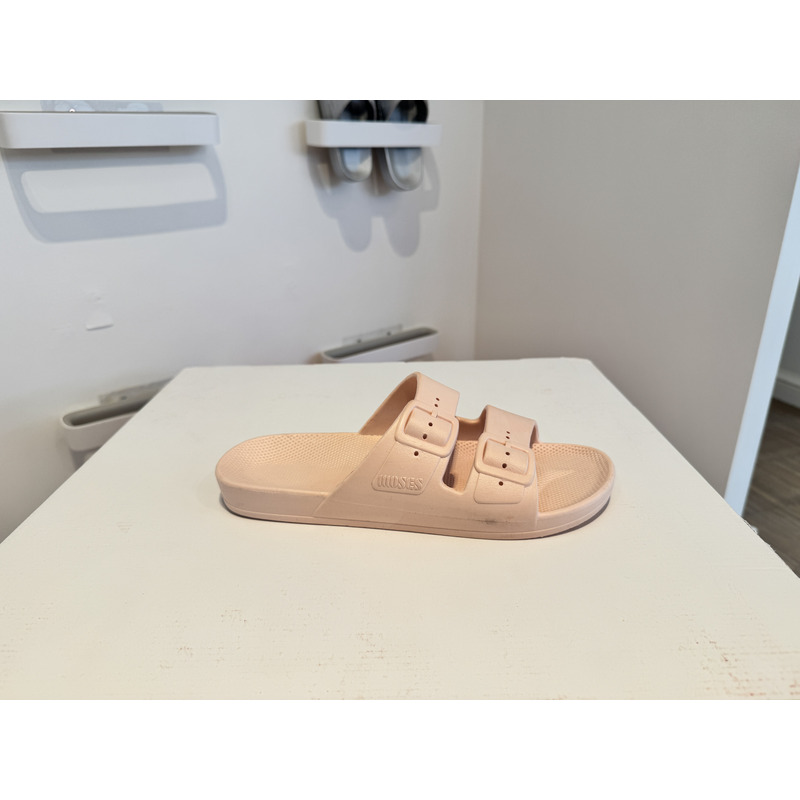 Freedom Moses Muiltje Nude